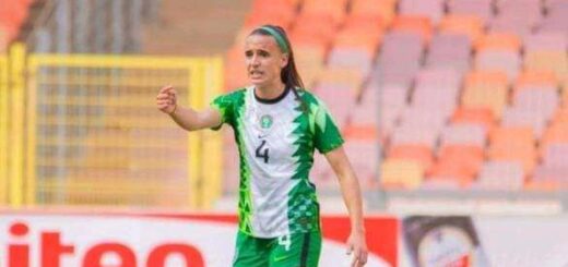 Plumptre pens new contract with Al-Ittihad Ladies