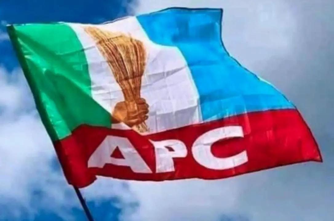 300 PDP, NNPP members join APC in Kaduna