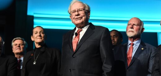 Warren Buffett’s Net Worth: How Much Money He Makes