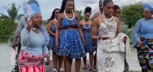This Ijaw Bride Made an Epic Canoe Entrance at Her Wedding