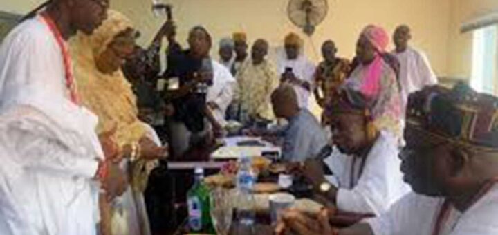 Orijeru of Igbooye joins Epe Council of Obas, appoints traditional chiefs