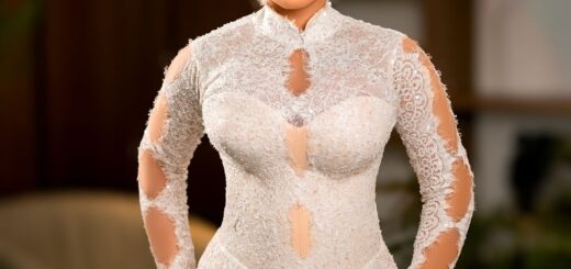 Add a Sultry Effect to Your Big Day With This Lovely Bridal Inspo