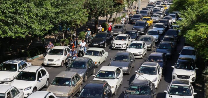 Over 600 foreigners flee Iran into Azerbaijan