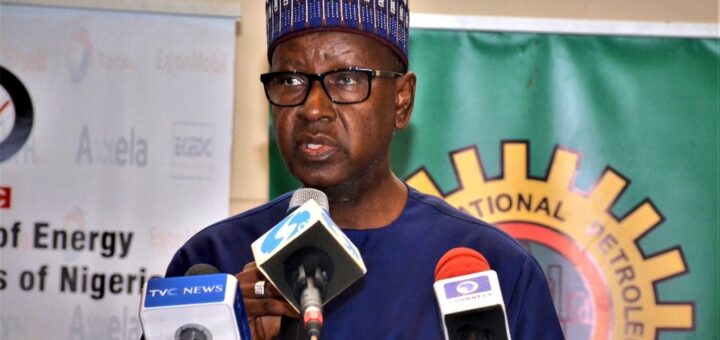 EFCC arrests ex-NNPC chiefs over alleged $7.2b fraud