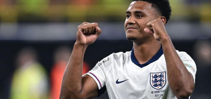 He’s 29 – Rio Ferdinand advises Man Utd on signing Watkins