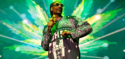 Is Snoop Dogg a Republican? What the Rapper Has Said Over the Years