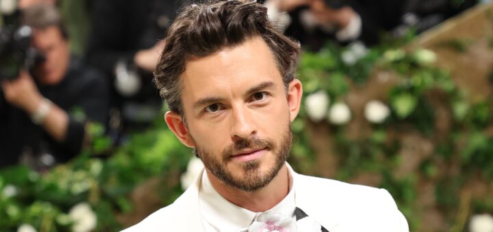 Jonathan Bailey’s Boyfriend: Everything the ‘Bridgerton’ Star Has Said About His Mystery Man