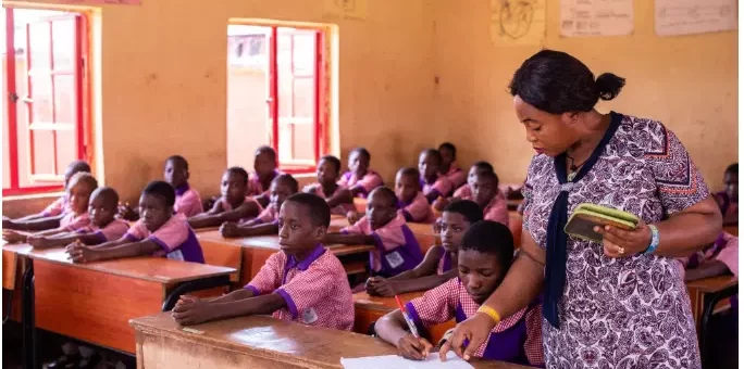 World Teachers’ Day: Oyo Senator congratulates Nigerian teachers