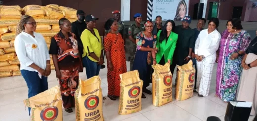 Mbah’s wife distributes bags of fertilizers to farmers in Enugu