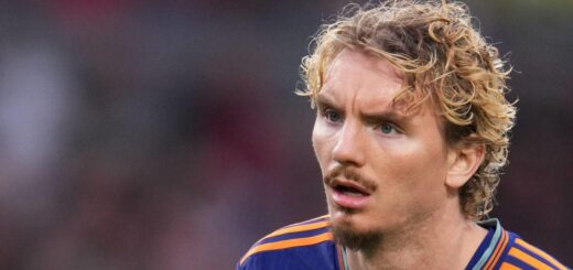 Newcastle invite Eddie Howe sack talk with rotten timing