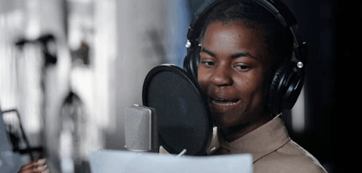 How to Become a Voice Actor in 2025